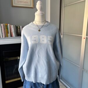 Oversized Graphic Crew Neck Knit Sweater Pullover Light Blue Cozy Preppy
